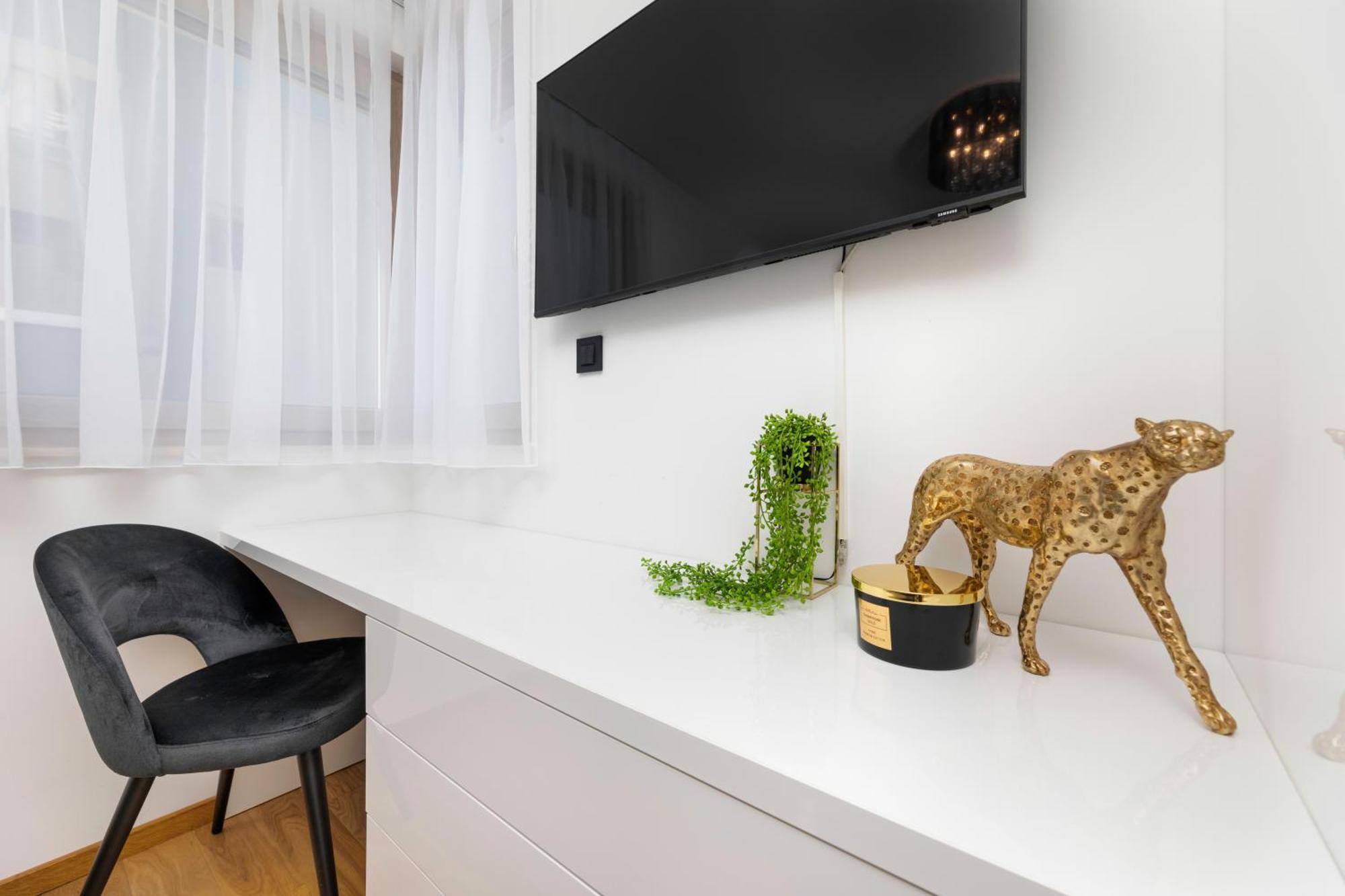 Villa Njivice Apartman Marina Ngoại thất bức ảnh