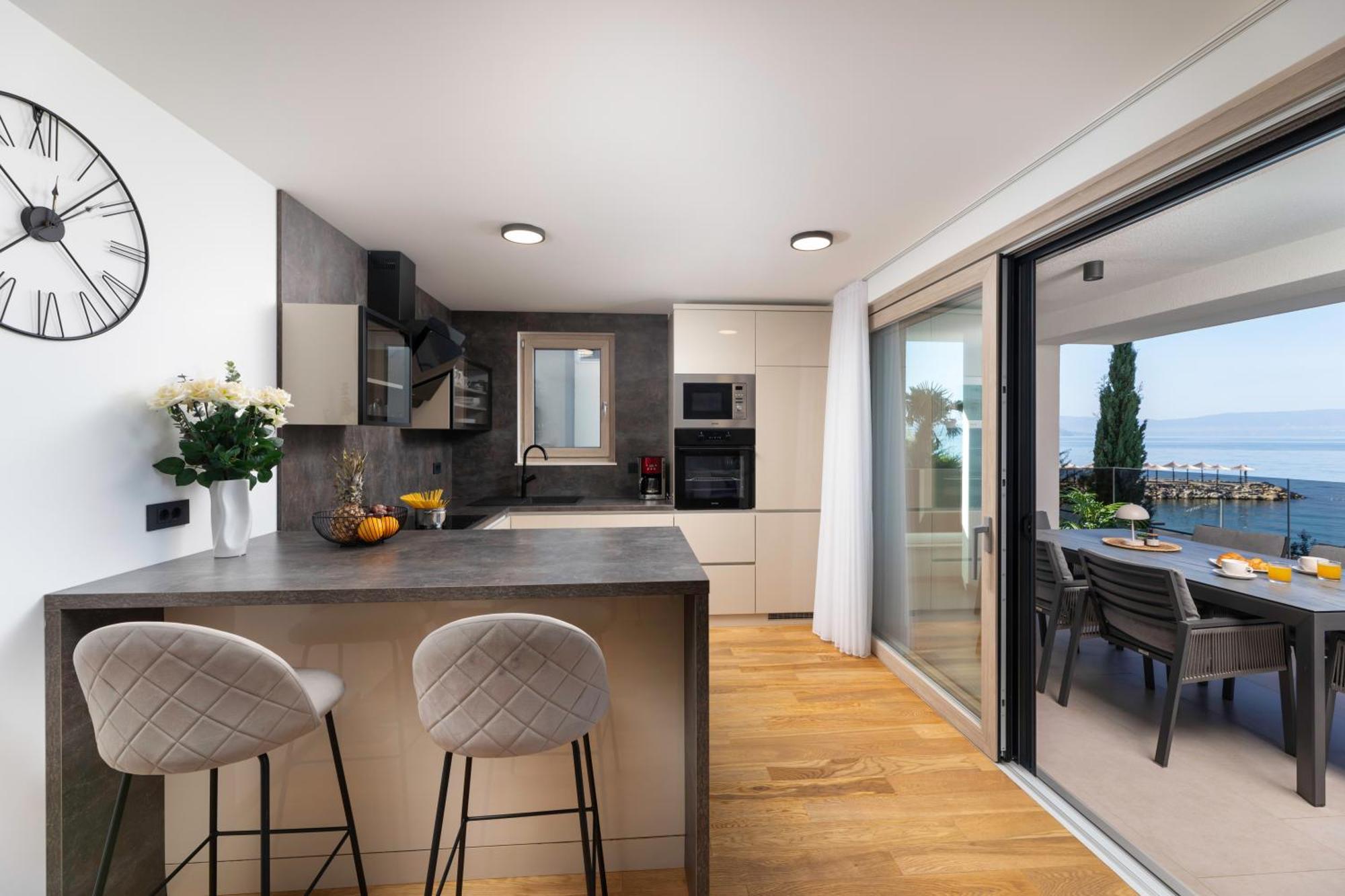 Villa Njivice Apartman Marina Ngoại thất bức ảnh